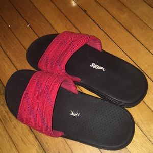 Super comfy slides!